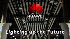 Mate Xs 2 - новият флагман на Huawei с огъващ се екран