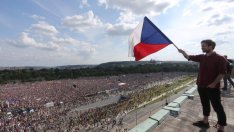 Защо източноевропейците бяха пренебрегнати при сделката за висшите постове в ЕС