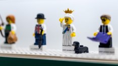 Няма опасност доларът да загуби финансовата си корона