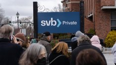 Американските власти разследват SVB за неправомерни действия на служители