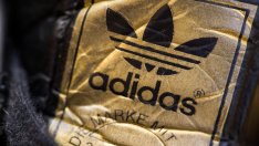 Кризата в Adidas се задълбочава: концернът отправи поредно предупреждение за печалбата