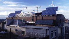 Ще се превърнат ли в масова гледка соларните панели по българските покриви?