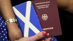 Британците търсят европейски паспорти, включително от България