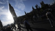 Бизнес инвестициите във Великобритания стагнират през второто тримесечие