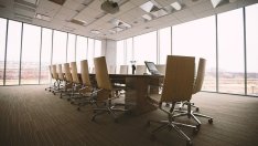 Google се насочва към хибриден модел на работа, но чак от есента на 2021 г.