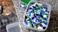 Приходите на Procter & Gamble нараснаха леко, подкрепени от по-високите цени