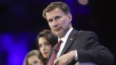 Джереми Хънт: Предстоят трудни времена за британската икономика