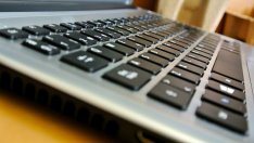 МОН финансира електронни дневници за всички училища