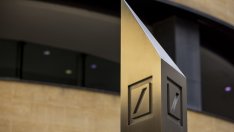 Британски хедж фонд е заложил в петък на късо срещу Deutsche Bank