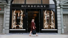 Burberry намалява промоциите, за да повиши рентабилността си