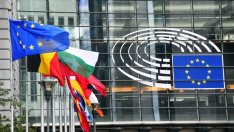 И Полша заплаши с вето бюджета на ЕС заради върховенството на закона