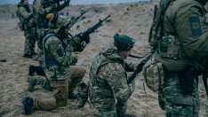 ЕС засега няма да изпраща в Украйна инструктори за обучение на войници