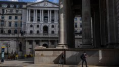 АЦБ понижи очакванията си за възстановяването на британската икономика