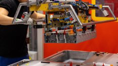 Нова индустриална зона за инвестиции в автомобилния бизнес обяви кабинетът