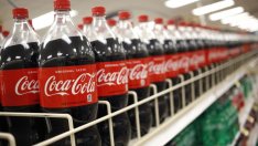 Пандемията понижи приходите и на Coca-Cola