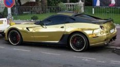 Златно Ferrari