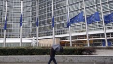 ЕС намалява натиска за свиване на държавните дефицити