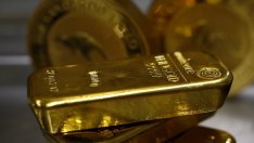 Златото върви към първия си седмичен ръст след серия спадове
