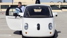 Google търси сътрудничество в автомобилния сектор