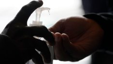 LVMH ще използва заводите си за козметика за производство на гелове за ръце