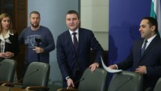Горанов: Държавата ще поеме 60% от заплатите на служителите на закъсали фирми