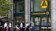 UniCredit придоби дял от 4,5% в Commerzbank от германската държава