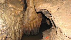 Пещера с цветни сталактити край Белоградчик става достъпна за туристи