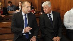 Румен Радев: Николай Ненчев приземи българската авиация*