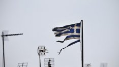 Банки планират да купуват имоти на свои длъжници, предлагани на аукцион в Гърция