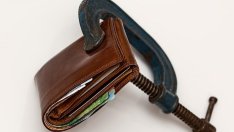 Русинова ще търси баланс между бизнес и синдикати за осигурителните прагове