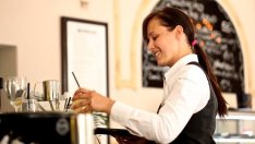 Около 3 хил. чужденци работят в морските ни курорти