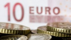 Еврото остава силно в краткосрочен план, в дългосрочен доларът ще е във възход