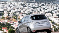 Renault-Nissan закова 250 хил. продажби на електрически коли 