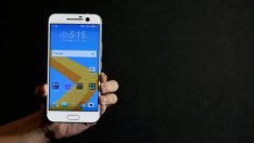 HTC обеща да премахне излизащи върху клавиатурата реклами в свои устройства