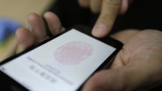 Apple вкарва „паник режим“ в своя iPhone