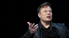 Tesla продължава работа в САЩ въпреки рестрикциите