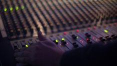 Шест месеца по-късно - БНР с договор за авторските права за музиката в ефира си