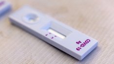 Личните лекари да издават направления за PCR при 2 симптома, предлага НЗОК