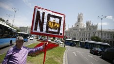 Парламентът на Испания проправи пътя за възкачването на принц Фелипе на трона