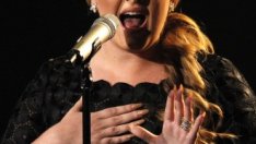 Певицата Адел постави европейски рекорд за платени тегления по интернет