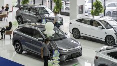 Как BYD притиска доставчиците в ценовата война при електромобилите