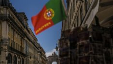 Как някои южни държави от ЕС затъват все по-дълбоко в дълговете си?