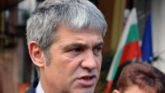 Минимална заплата по браншове ще иска КНСБ от новия социален министър