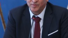 Кацаров: Няма да допусна училищата да са затворени, а кръчмите да работят