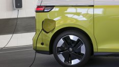 Търсенето на електромобили в Германия се очаква да се свие през 2023 г.