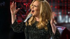 Новият албум на Адел с рекордни продажби