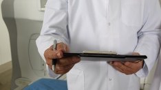 Затягат се правилата за безпристрастност при клиничните изпитвания