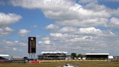 Jaguar Land Rover възнамерява да купи пистата Silverstone