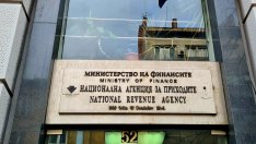 НАП проверява столичен магазин по сигнал за завишени цени