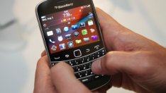 Blackberry възобновява производството на своя смартфон Bold с BB7